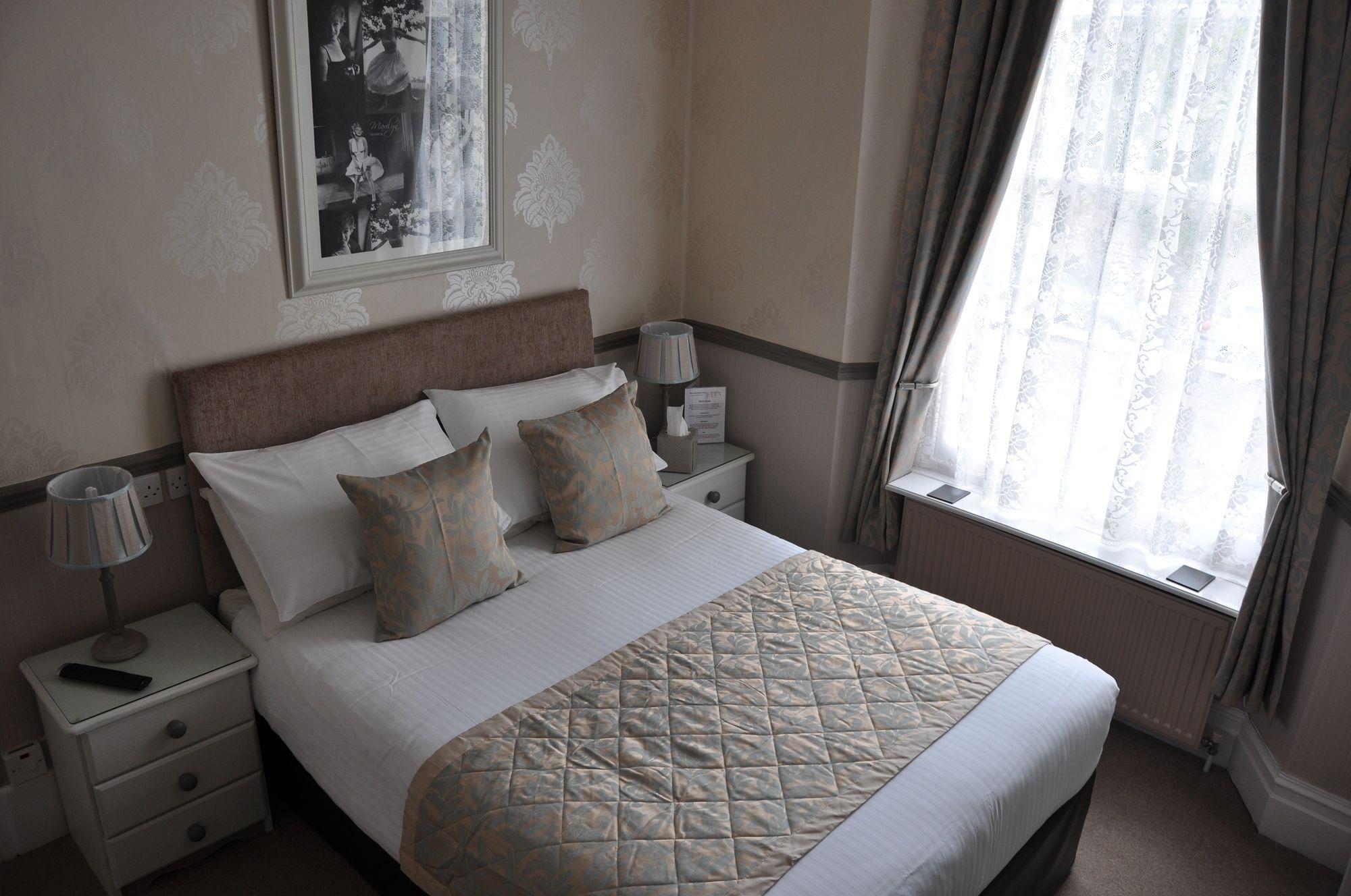 Abbeyfield Vintage Style Boutique B&B Торкі Екстер'єр фото